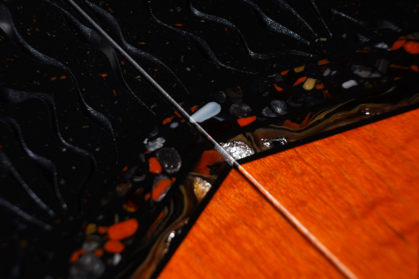 Shadow Aurora Polyclast | Curly Maple