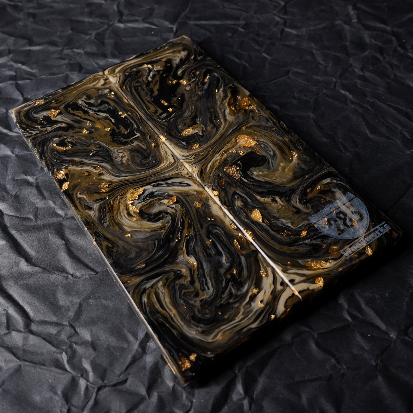 Cast Resin | Gold Leaf